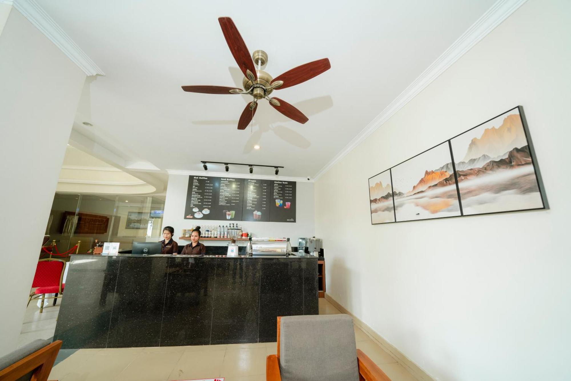 Pursat Riverside Hotel & Spa Екстер'єр фото