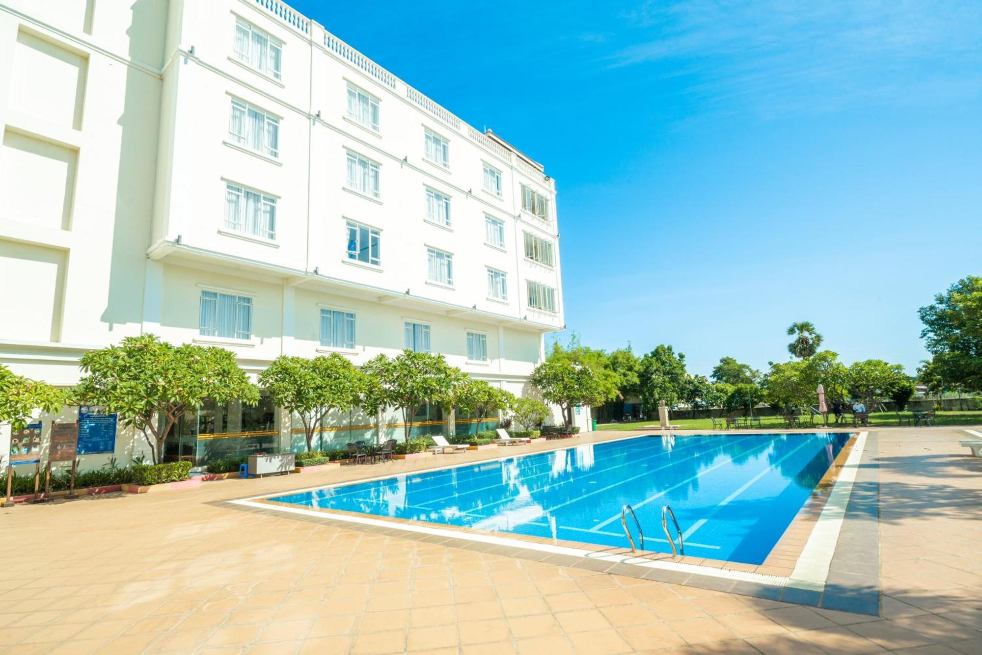 Pursat Riverside Hotel & Spa Екстер'єр фото