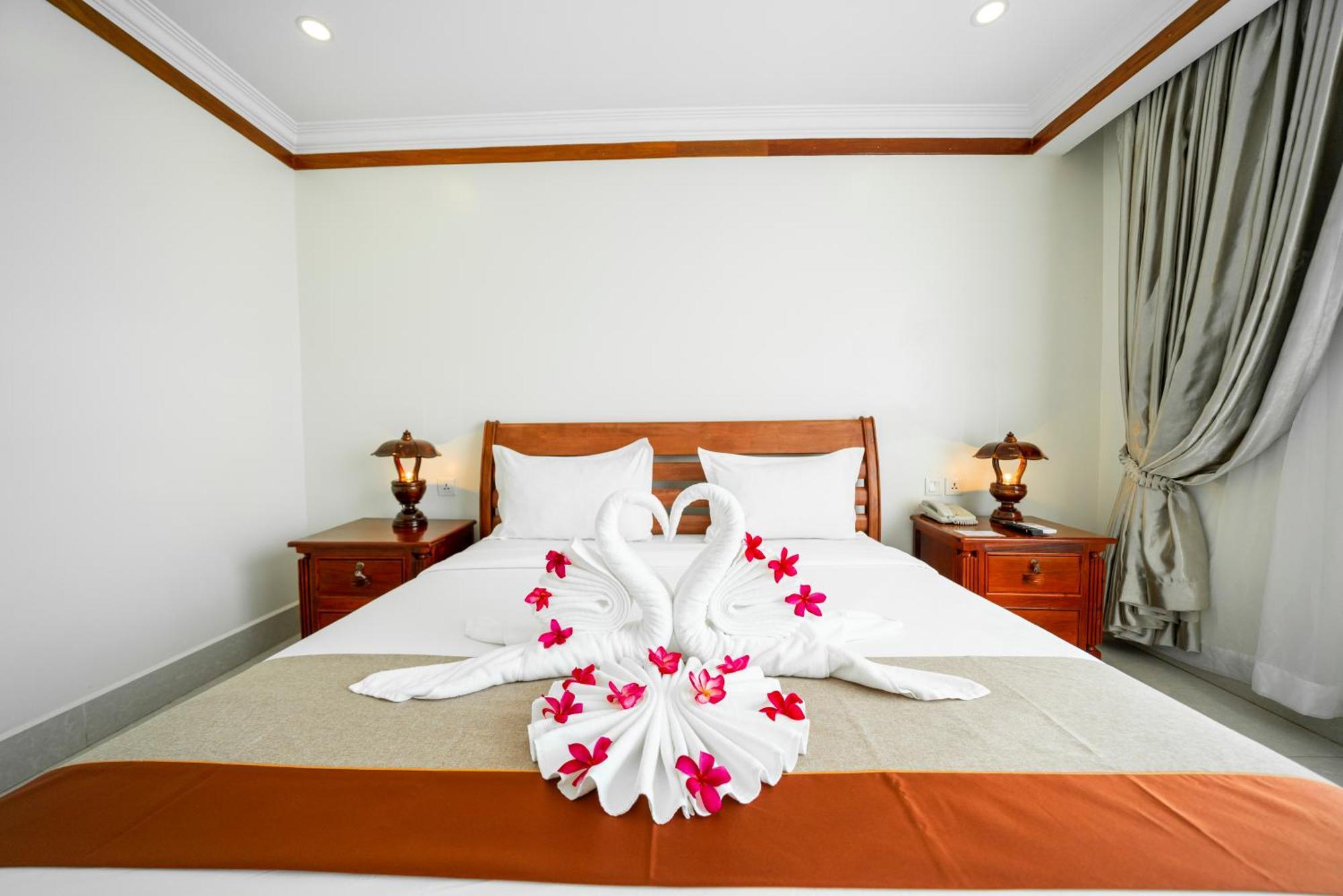 Pursat Riverside Hotel & Spa Екстер'єр фото