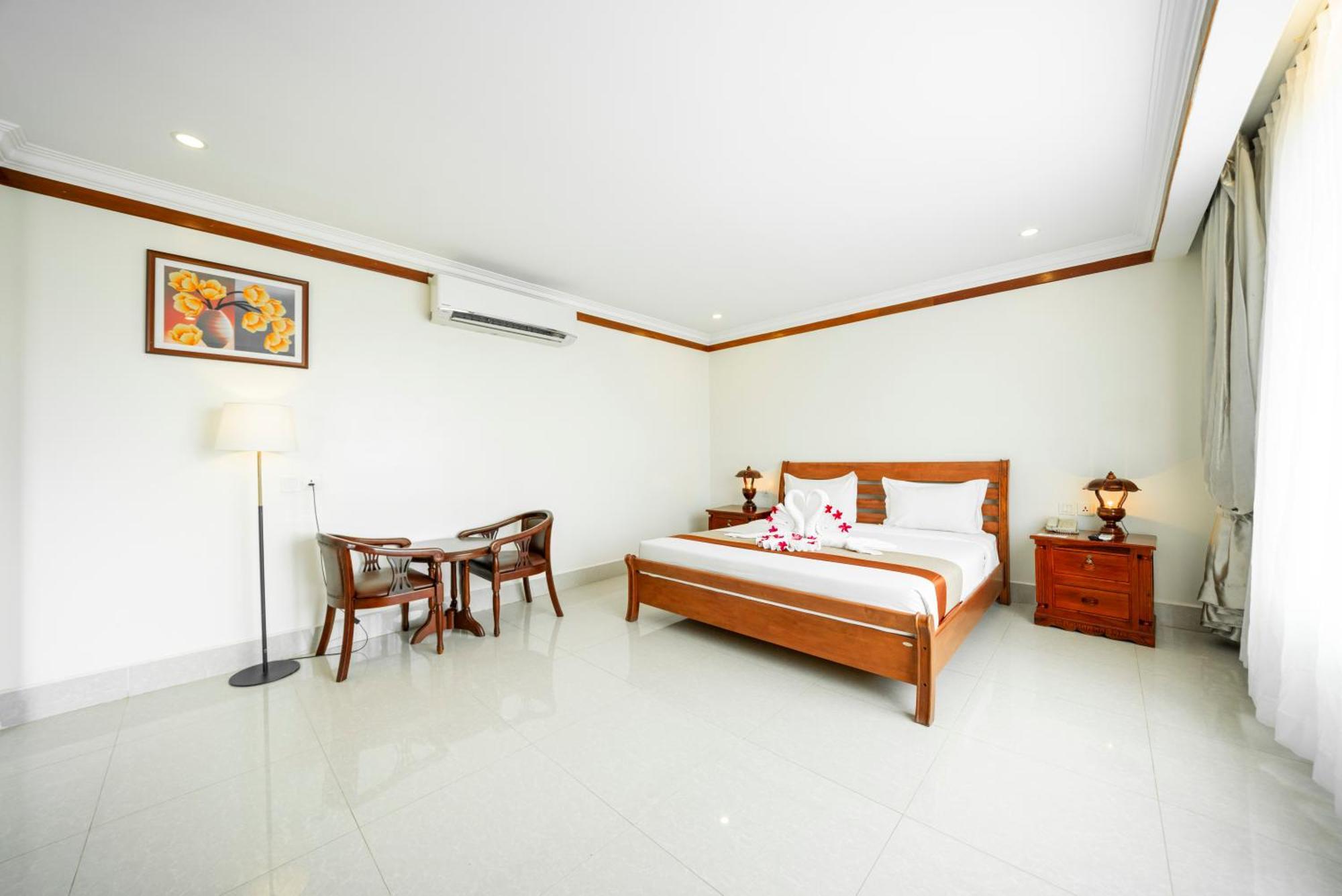 Pursat Riverside Hotel & Spa Екстер'єр фото