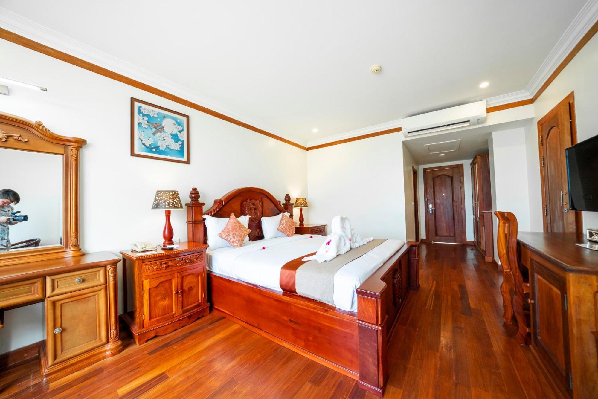 Pursat Riverside Hotel & Spa Екстер'єр фото