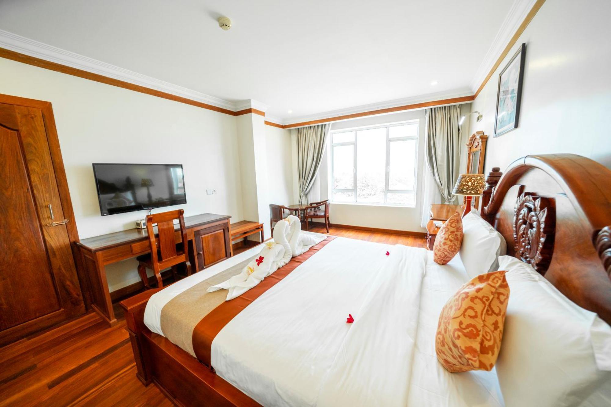 Pursat Riverside Hotel & Spa Екстер'єр фото