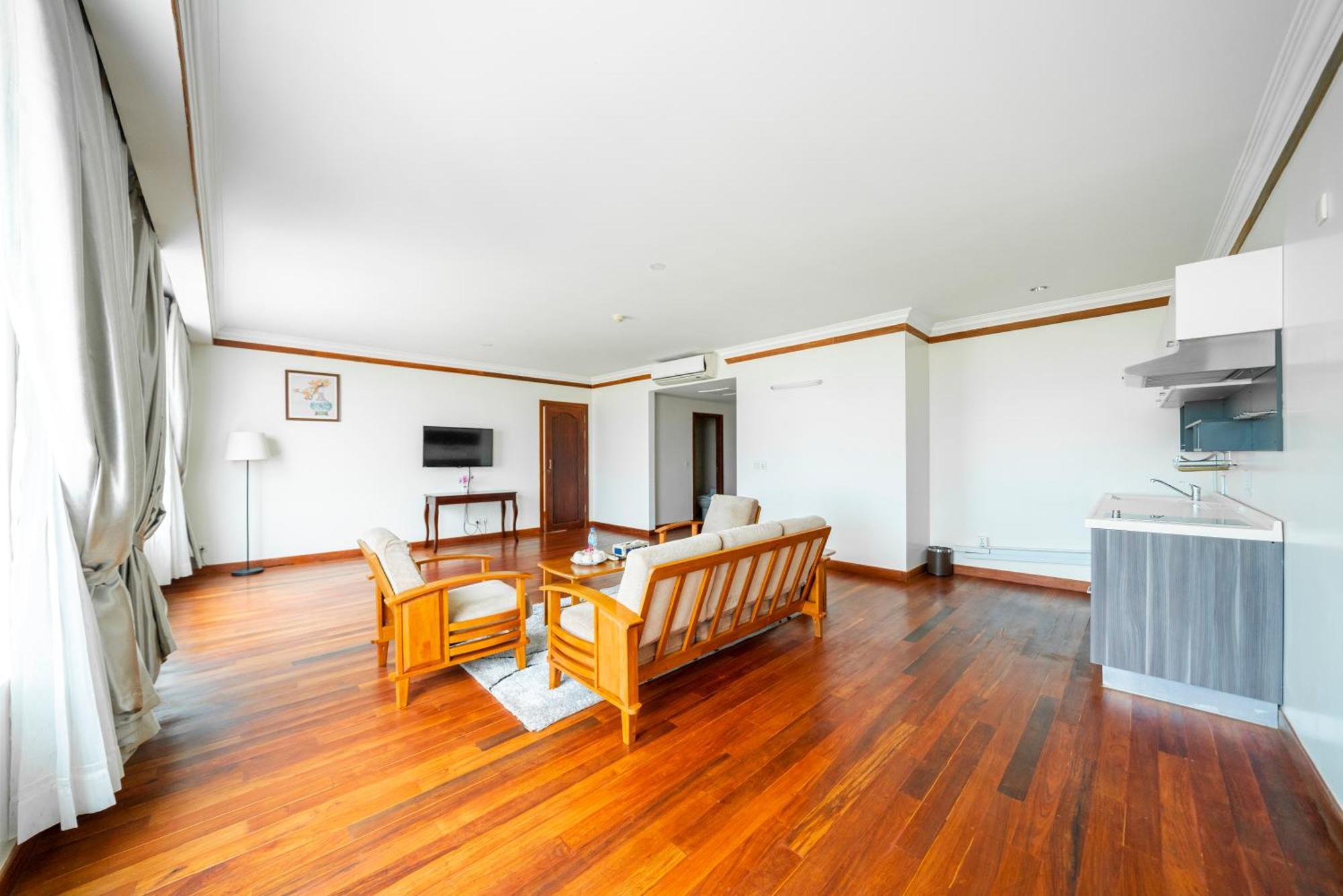 Pursat Riverside Hotel & Spa Екстер'єр фото