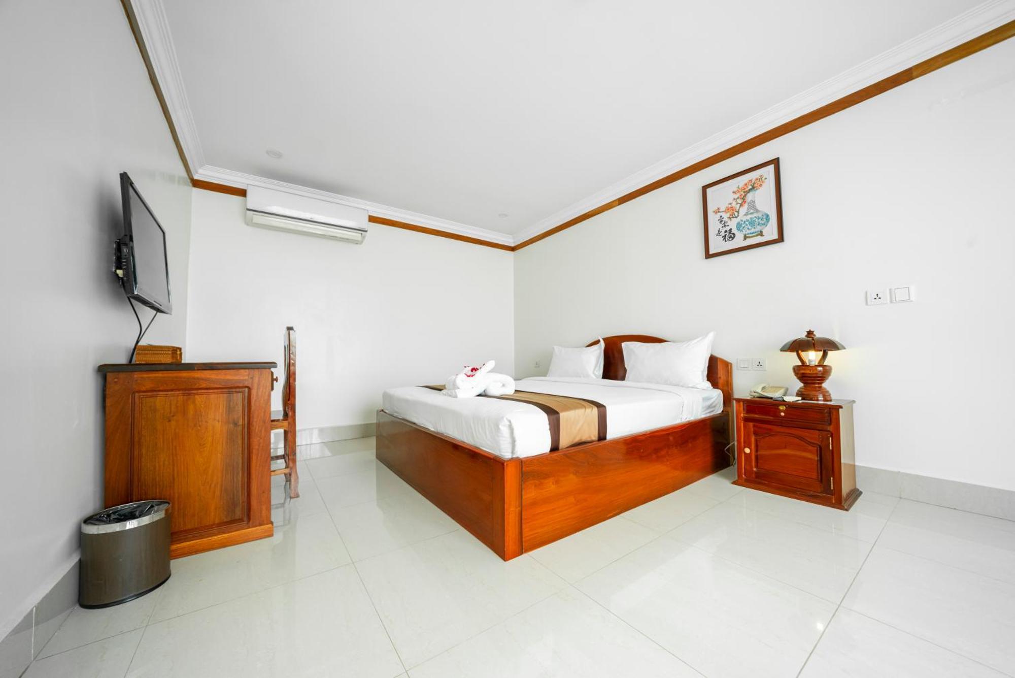 Pursat Riverside Hotel & Spa Екстер'єр фото
