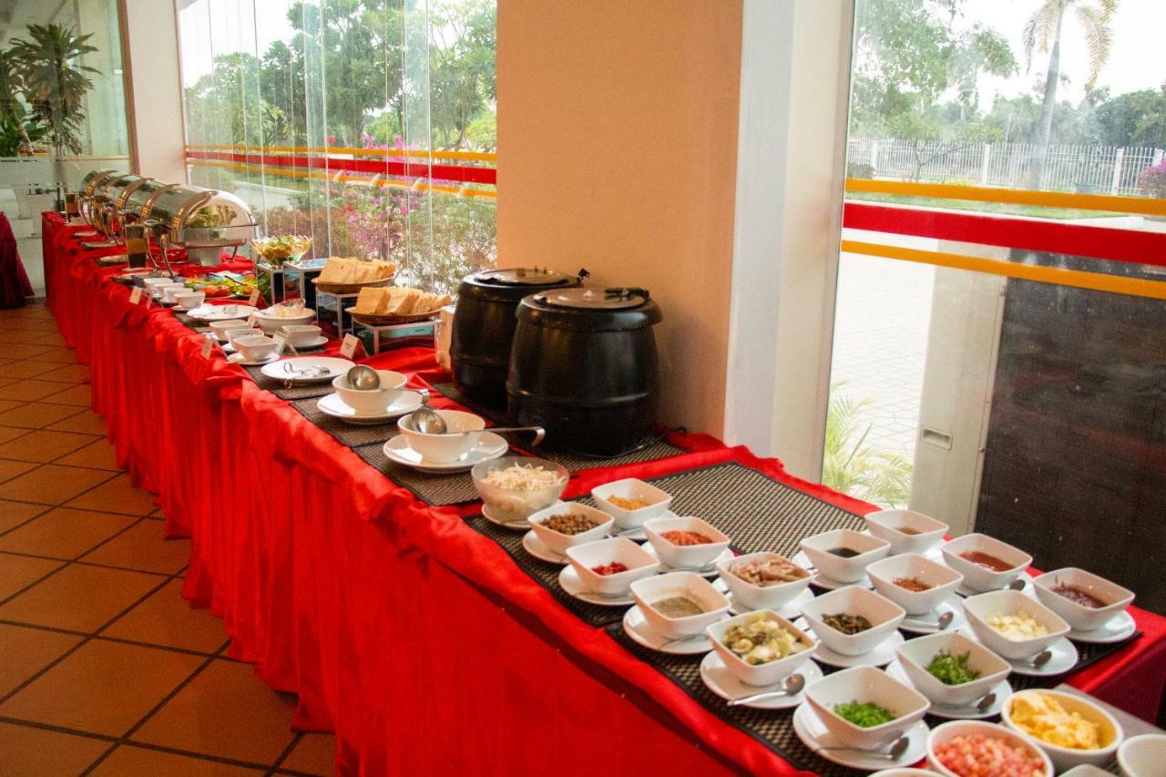 Pursat Riverside Hotel & Spa Екстер'єр фото